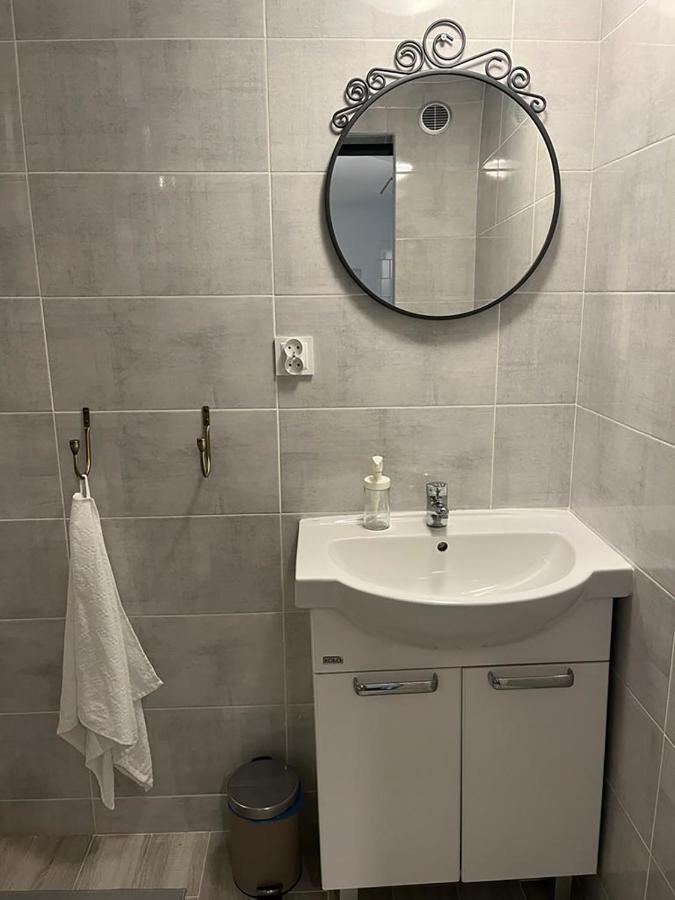 Labo Apartment Chmielna Варшава Екстер'єр фото
