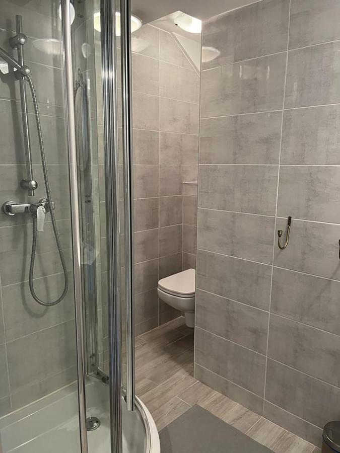 Labo Apartment Chmielna Варшава Екстер'єр фото