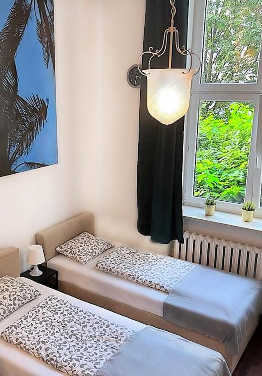 Labo Apartment Chmielna Варшава Екстер'єр фото